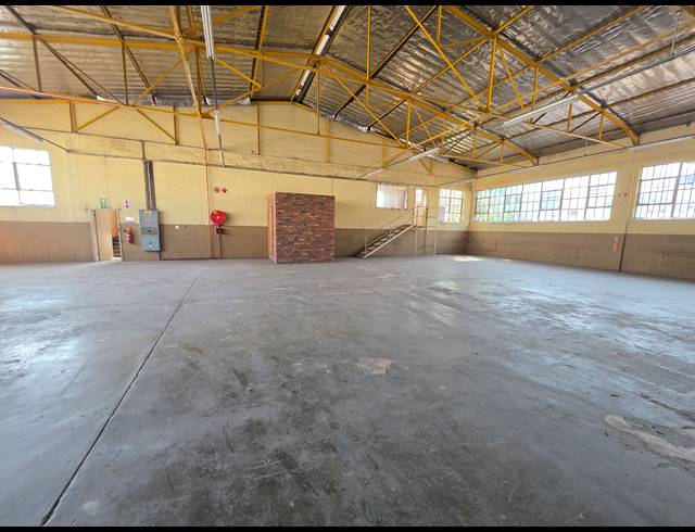 1,345M² WAREHOUSE TO LET IN BOOYSENS